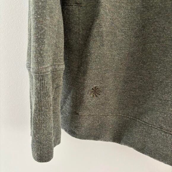 Athleta Sweater Long Sleeve Shirt with Thumb Holes Size Small Heather Green - Picture 6 of 7
